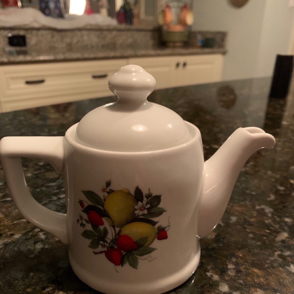 Bavarian Tea Pot